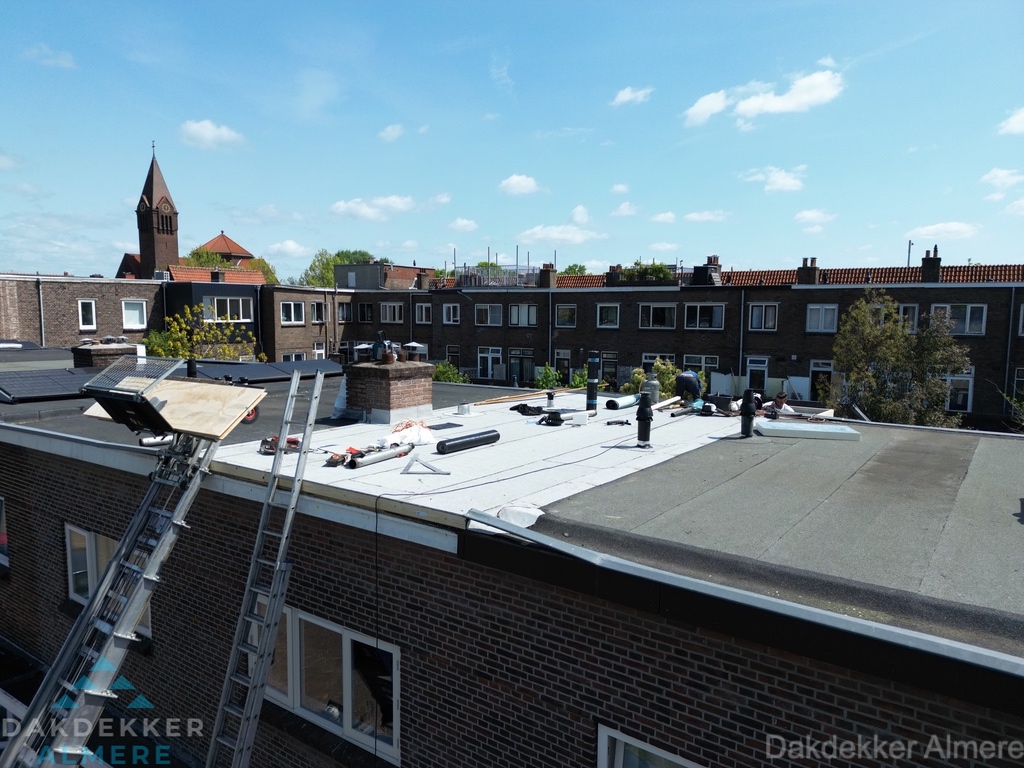 Dakdekker Almere Dakdekker Almere